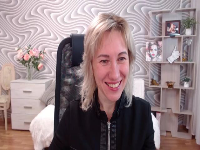 Live sex webcam photo for SvenIsolde #271439401