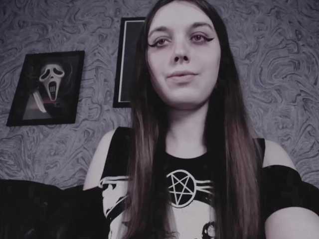 Live sex webcam photo for EllaDark #271434284