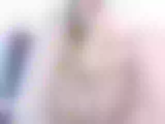 Live sex webcam photo for emilysuarez #271430962
