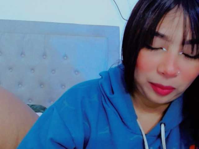 Live sex webcam photo for Rachelcute #271438647