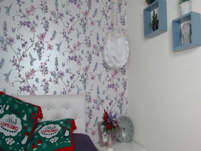 Live sex webcam photo for Your_Mystery_ #271427811