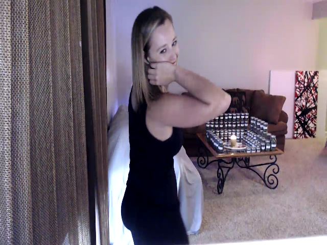 Live sex webcam photo for Sadie_XOXO #271436661