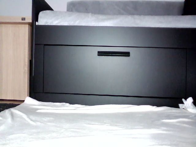 Live sex webcam photo for PinkyKim #271435904