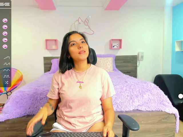 Live sex webcam photo for karol-santos #271429888