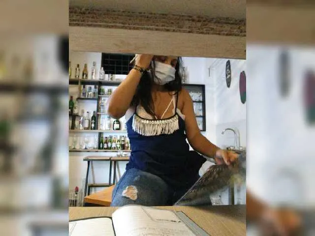 Live sex webcam photo for AlessRinaldi #271426602