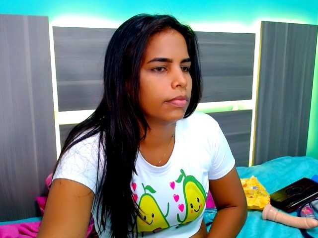 Live sex webcam photo for Tatisxberry #271434306