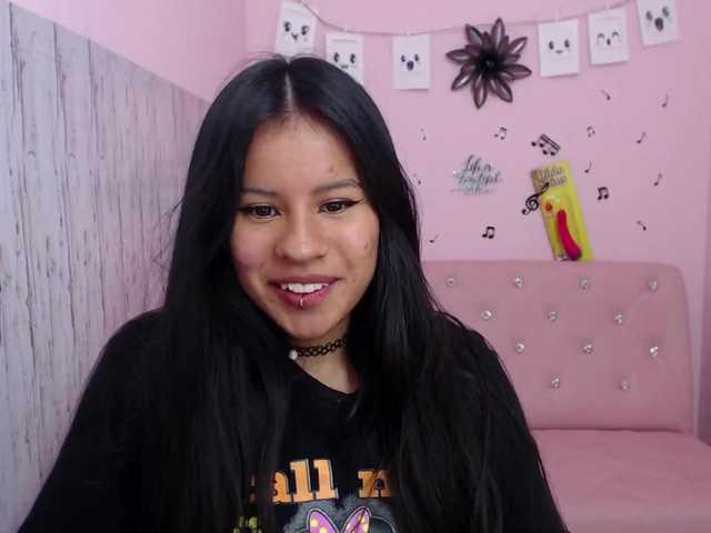 Live sex webcam photo for ILLYWINE0 #271426477