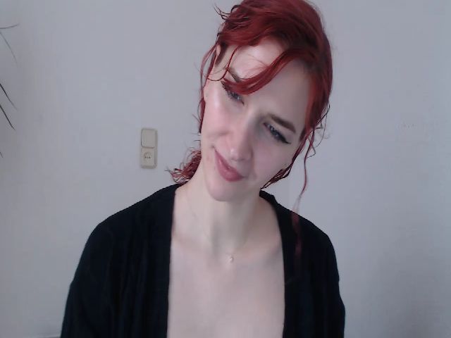 Live sex webcam photo for SunriseSiren #271432027