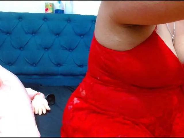 Live sex webcam photo for EmilyMurphy12 #271438475