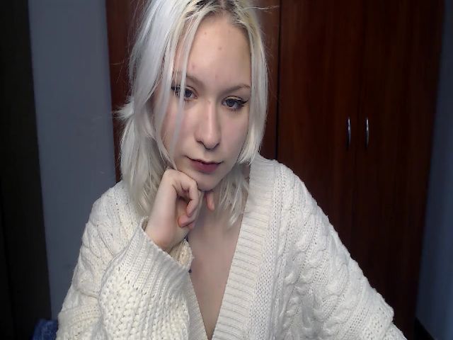 Live sex webcam photo for AnnetLansy #271428537