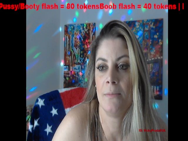 Live sex webcam photo for VickyPrada #271428535