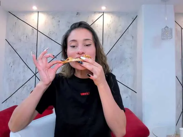 Live sex webcam photo for Camilamonroe #271444625