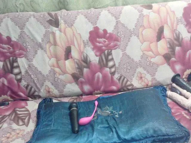 Live sex webcam photo for IngaQAce #287969027