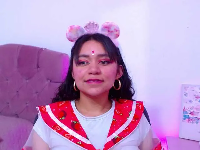 Live sex webcam photo for scarlet-gold #271444677