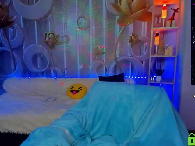 Live sex webcam photo for jesicabaker #271450255
