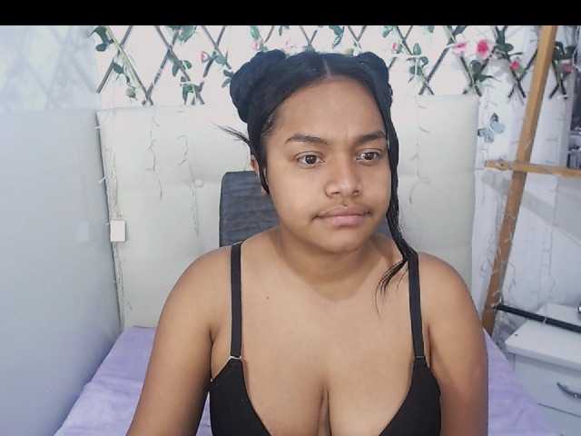 Live sex webcam photo for LilyPeytonx #271450173