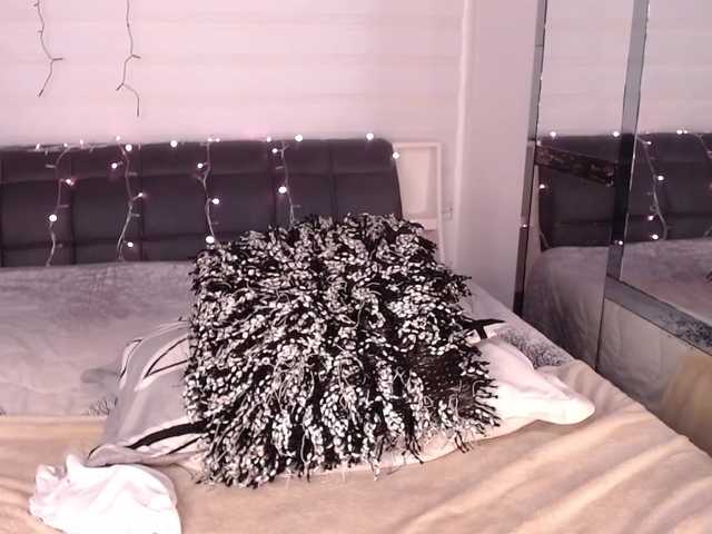 Live sex webcam photo for Evelyn-EE #271447007