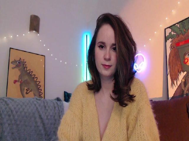 Live sex webcam photo for LizzyPeach #271451628