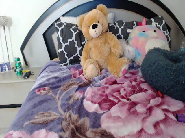 Live sex webcam photo for lyllla #271441953