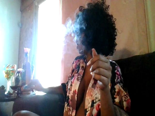 Live sex webcam photo for MistressLena #271450786