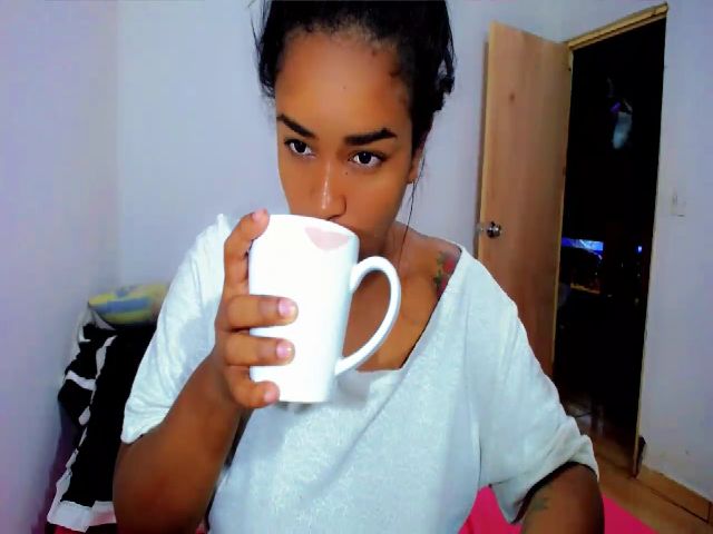 Live sex webcam photo for xxiomy_ #271449034