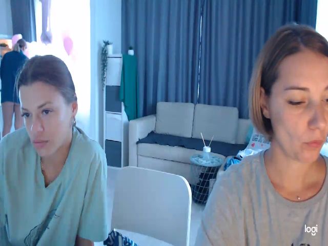 Live sex webcam photo for Emi_lywild #271445810