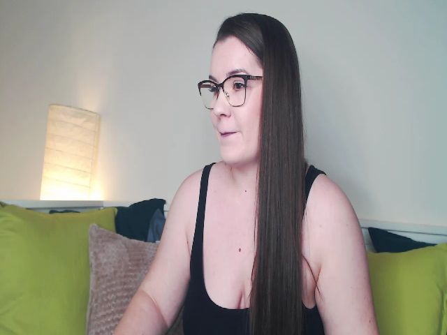 Live sex webcam photo for EveGoddes #271449347