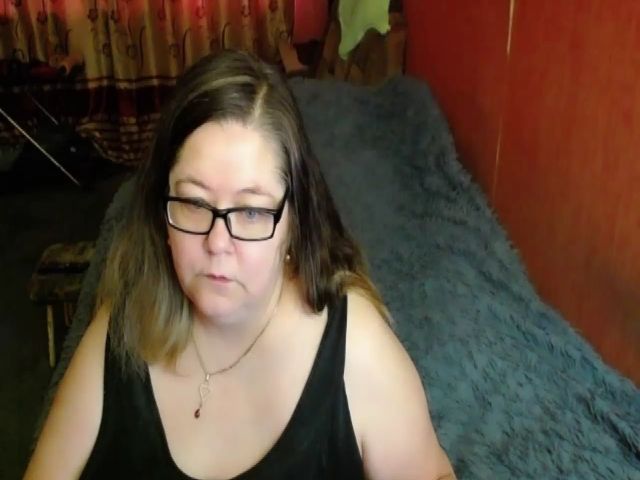 Live sex webcam photo for HotXXXGirl1 #271442388