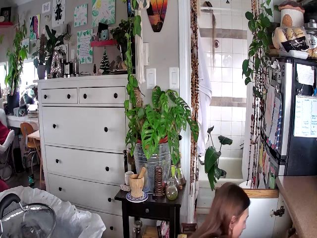 Live sex webcam photo for Sexylexi211 #271450784