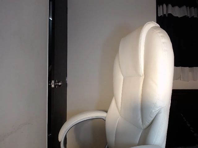 Live sex webcam photo for Littlelisa__ #271443676