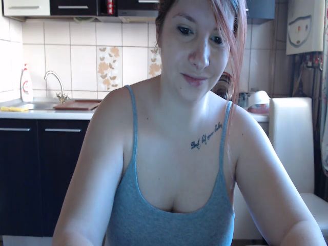 Live sex webcam photo for EricaSmiles #271446382