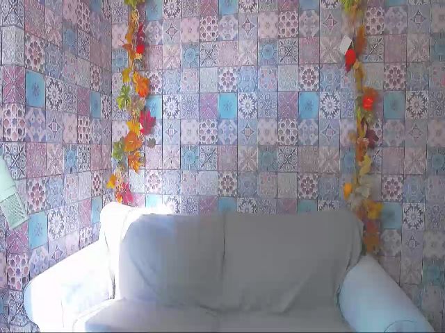 Live sex webcam photo for CurlyVibe #271445850