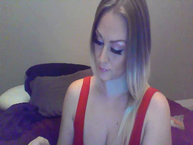 Live sex webcam photo for XoTiff #271443032