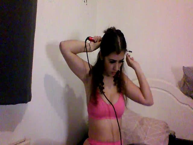 Live sex webcam photo for AngelDelight6 #271446340