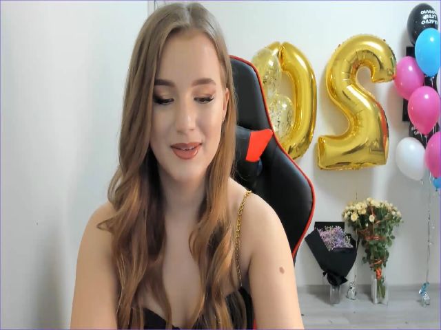 Live sex webcam photo for Lia_lisia #271446199