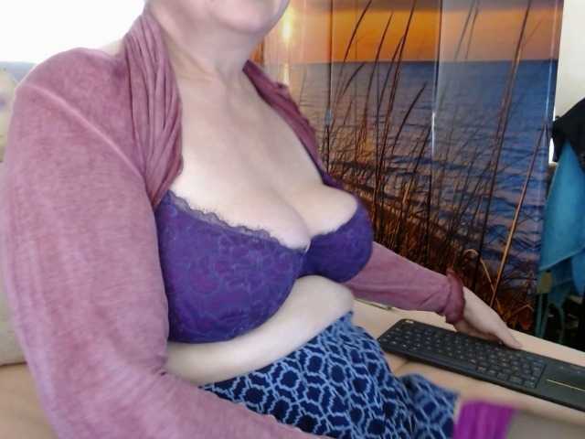 Live sex webcam photo for MucMilf59 #271446918