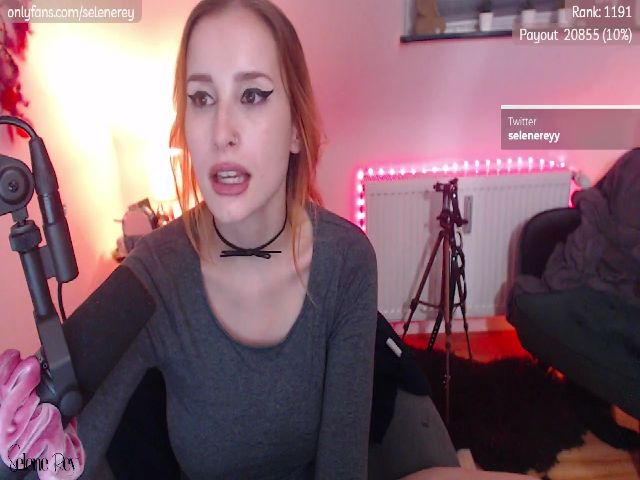 Live sex webcam photo for SeleneRey #271441810