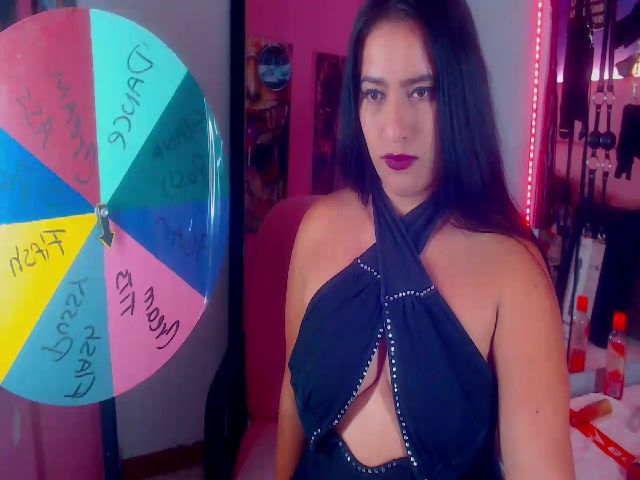 Live sex webcam photo for Emily_Defoe #271442731