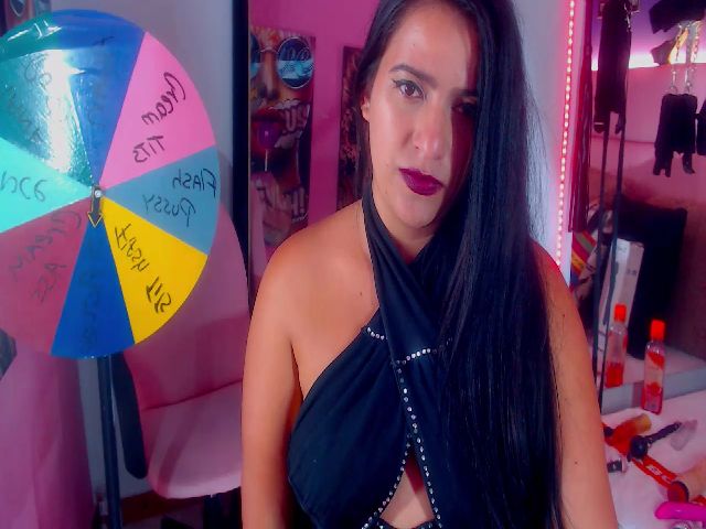 Live sex webcam photo for Emily_Defoe #271443345