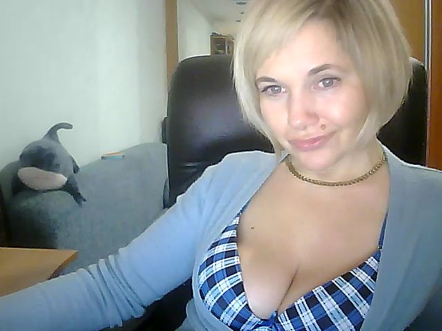 Live sex webcam photo for Vivid_Glance #271442676