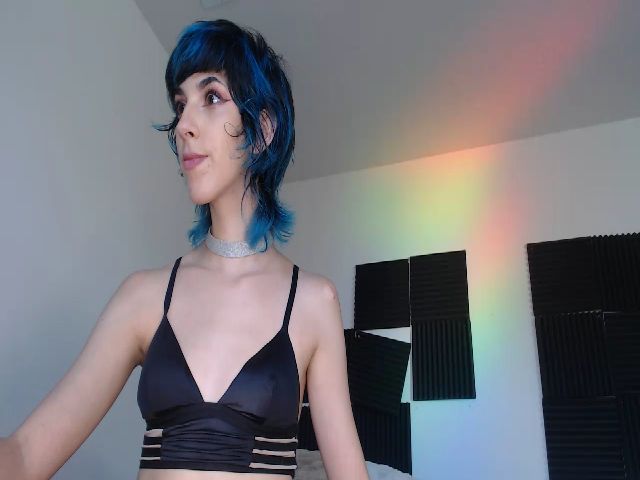 Live sex webcam photo for YourDayydream #271451984