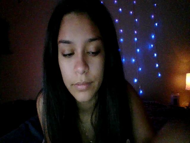 Live sex webcam photo for Adrianaxo1 #271444877