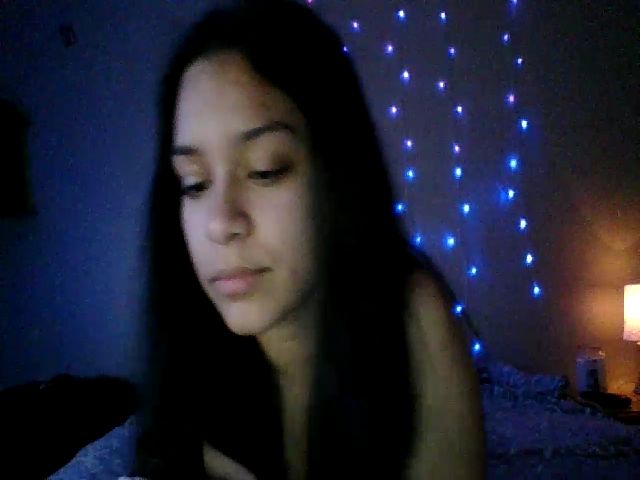 Live sex webcam photo for Adrianaxo1 #271451858