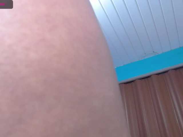 Live sex webcam photo for nina-love13 #271444118