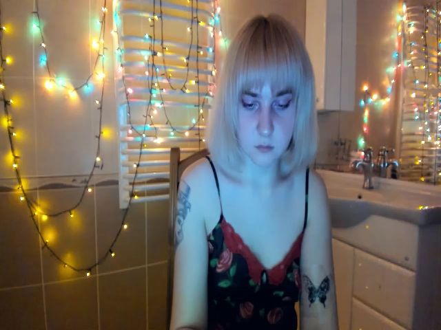 Live sex webcam photo for HannaLismont #271441777