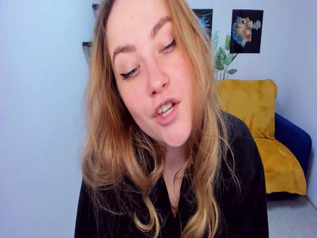 Live sex webcam photo for SeveiGold #271446477