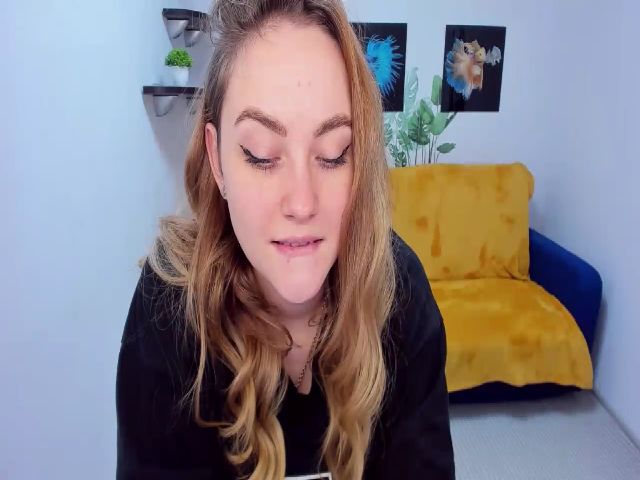 Live sex webcam photo for SeveiGold #271448155