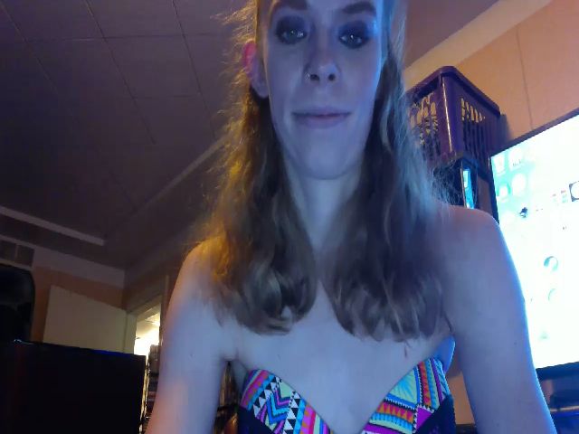 Live sex webcam photo for PrincessV7 #271442557