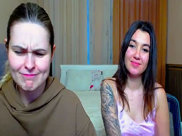 Live sex webcam photo for Nesty_Pool #271447757