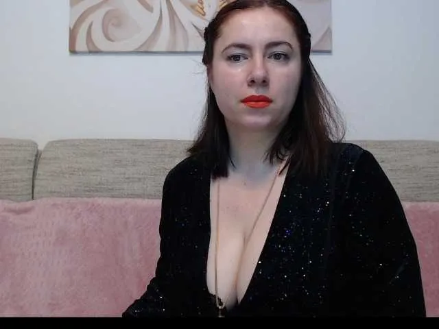 Live sex webcam photo for CharmingWanda #271450202